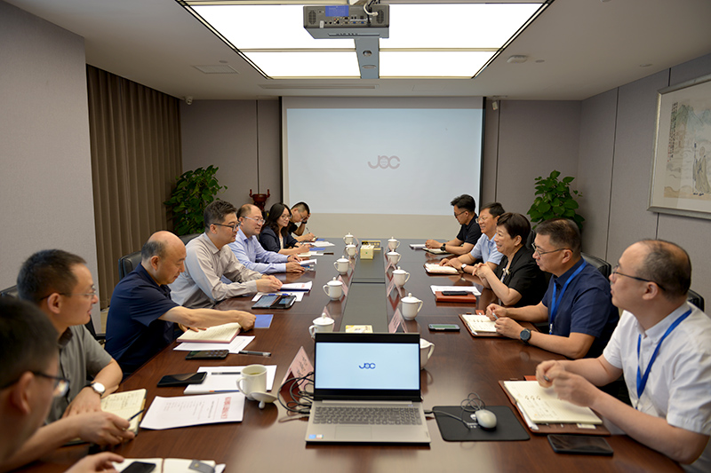 政企聚力谋新篇  共启发展新机遇 ——建邺区区长贾晨率队考察调研技术公司