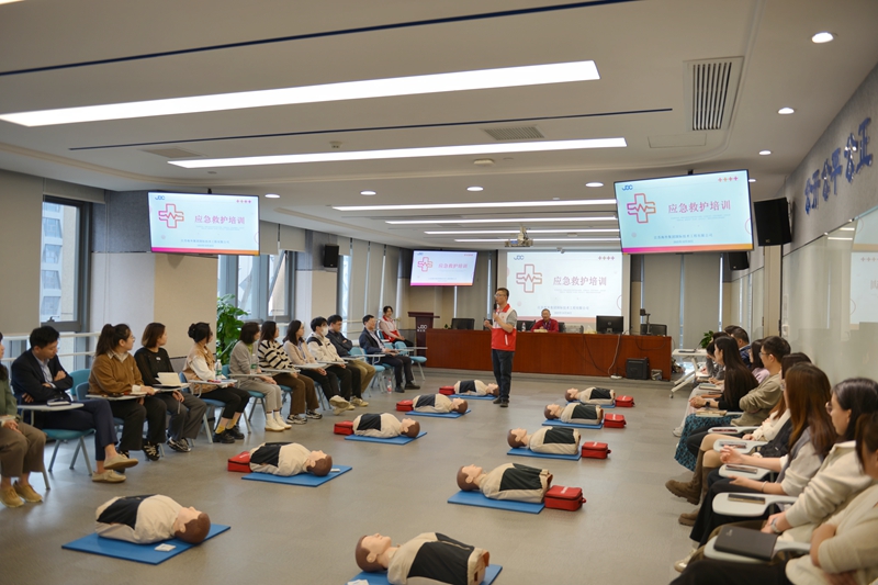 专项培训强化应急救护技能——全员获证筑牢生命安全防线